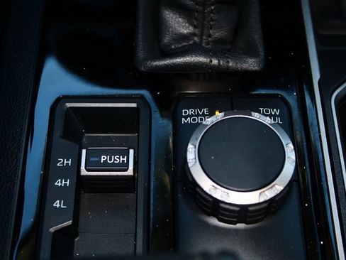 Used 2022 Toyota Tundra SR5 w/ SR5 Convenience Package image 21