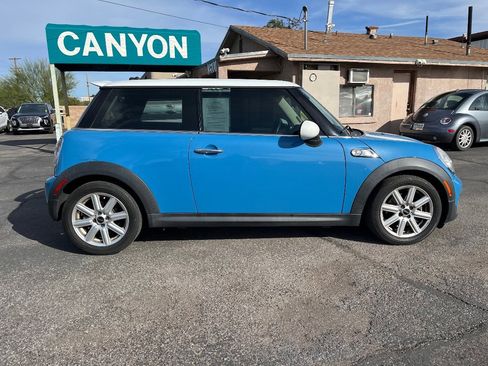 Used 2013 MINI Cooper S image 2