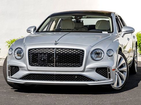 Used 2026 Bentley Flying Spur Plug-In Hybrid AWD/4WD image 7