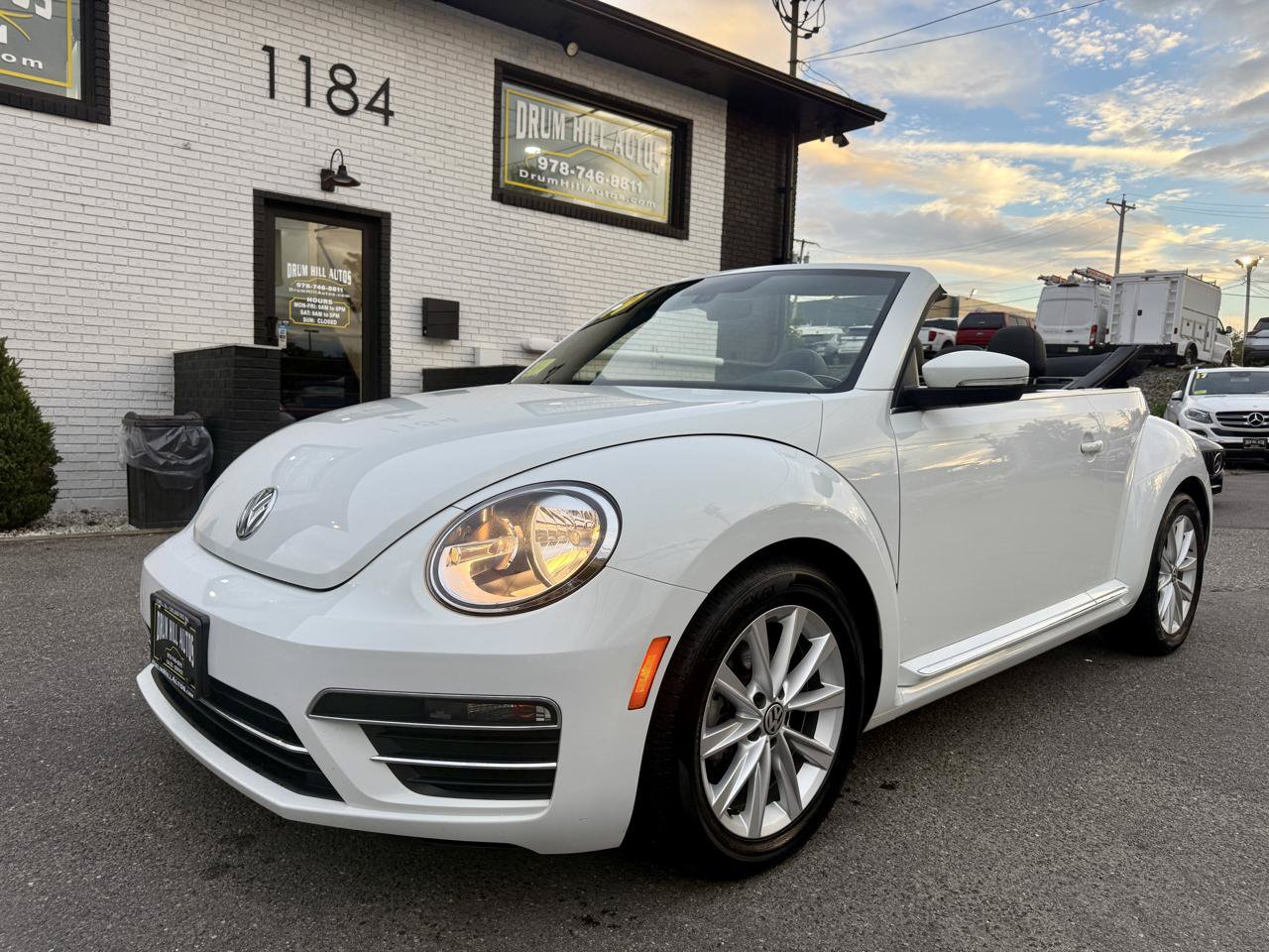 Used 2019 Volkswagen Beetle 2.0T SE FWD image 34