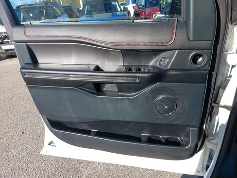 Used 2021 Ford Expedition Max Limited image 29