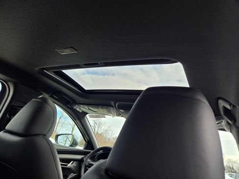 New 2026 MAZDA MAZDA3 2.5 S Premium image 8