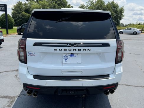 Used 2023 Chevrolet Suburban Z71 w/ Off-Road Capability Package AWD/4WD image 6