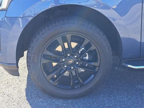 Certified 2022 Ford Expedition XLT image 6