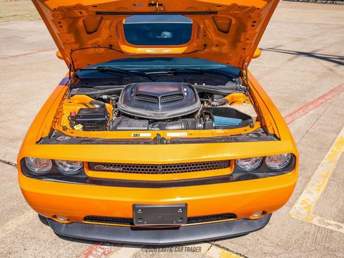 Used 2014 Dodge Challenger R/T image 18