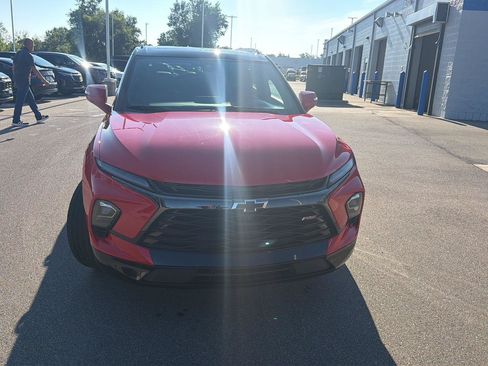 Used 2023 Chevrolet Blazer RS w/ Driver Confidence II Package FWD image 8