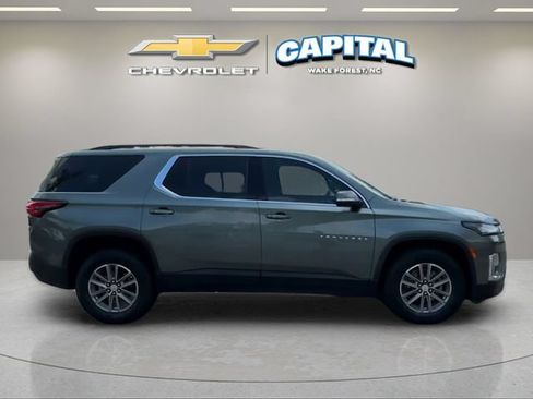 Used 2023 Chevrolet Traverse LT FWD image 6
