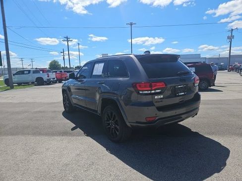 Used 2020 Jeep Grand Cherokee Altitude AWD/4WD image 8
