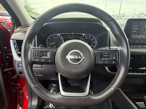 Certified 2023 Nissan Rogue SV w/ SV Premium Package FWD image 19