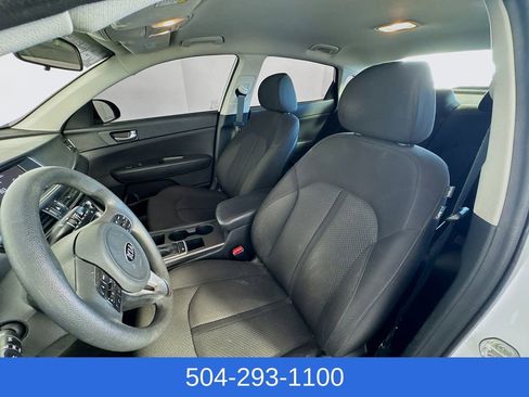 Used 2018 Kia Optima LX w/ 17" Alloy Wheels Package image 19