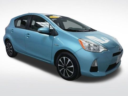 Used 2013 Toyota Prius C One image 2