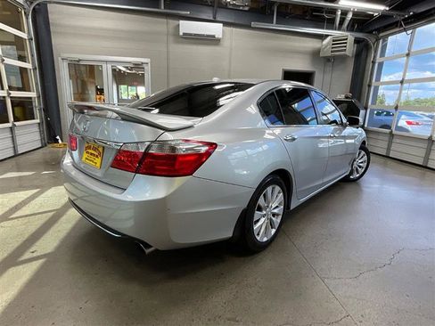 Used 2015 Honda Accord EX-L image 5