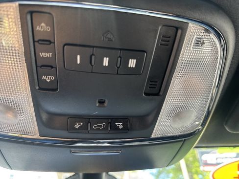 Used 2014 Jeep Grand Cherokee Altitude AWD/4WD image 10