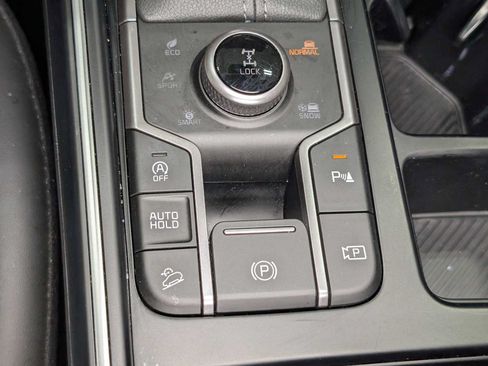 Used 2025 Kia Sorento S AWD/4WD image 28