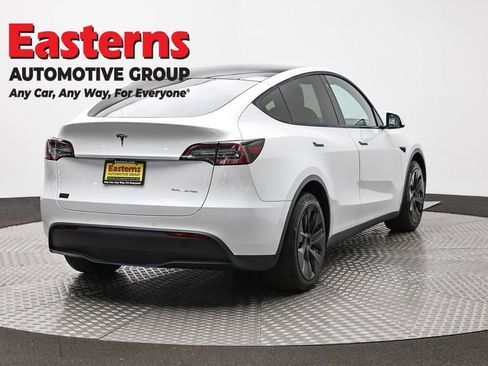 Used 2020 Tesla Model Y Long Range image 5