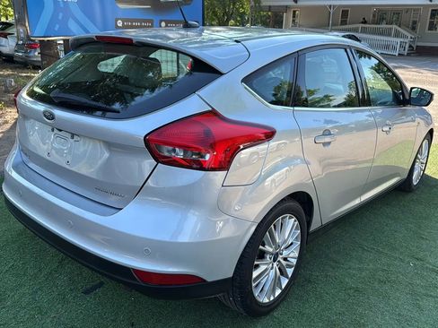Used 2018 Ford Focus Titanium FWD image 7