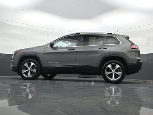 Used 2021 Jeep Cherokee Limited AWD/4WD image 32