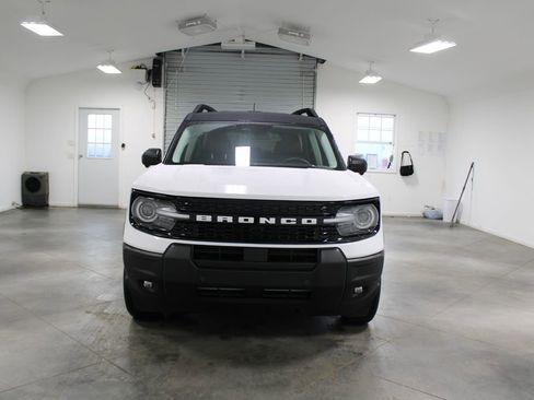 New 2025 Ford Bronco Sport Outer Banks w/ Outer Banks Tech Package+ image 2