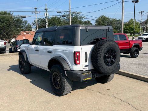 Used 2023 Ford Bronco Wildtrak AWD/4WD image 9