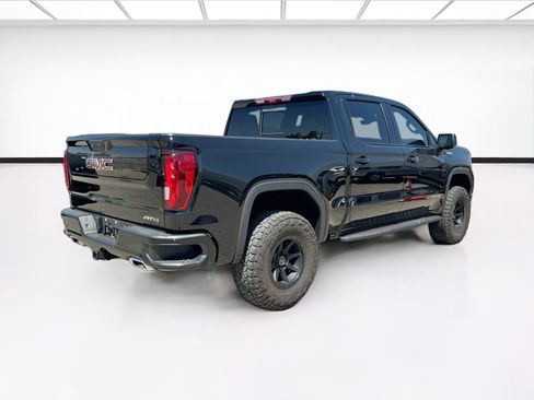 Used 2024 GMC Sierra 1500 AT4 w/ Technology Package AWD/4WD image 4