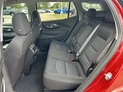 Used 2022 GMC Terrain SLE w/ Driver Convenience Package image 30