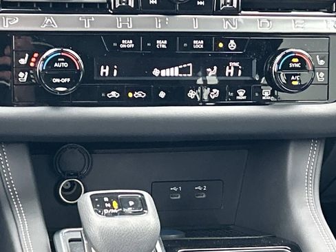 New 2026 Nissan Pathfinder Platinum AWD/4WD image 27