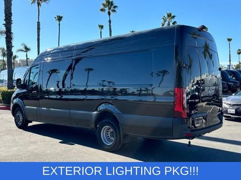 Used 2024 Mercedes-Benz Sprinter 3500 image 5