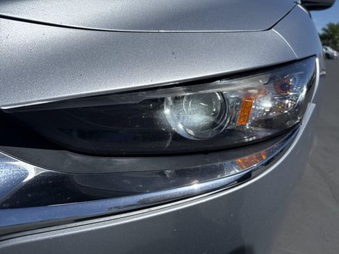 Used 2019 MAZDA MAZDA3 Sedan w/ Select Package FWD image 11