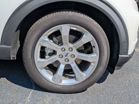 Used 2020 Ford Explorer Platinum w/ Premium Technology Package AWD/4WD image 12