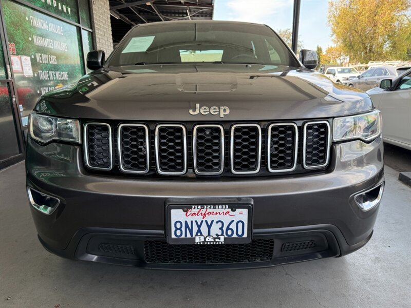 Used 2019 Jeep Grand Cherokee Laredo RWD image 11