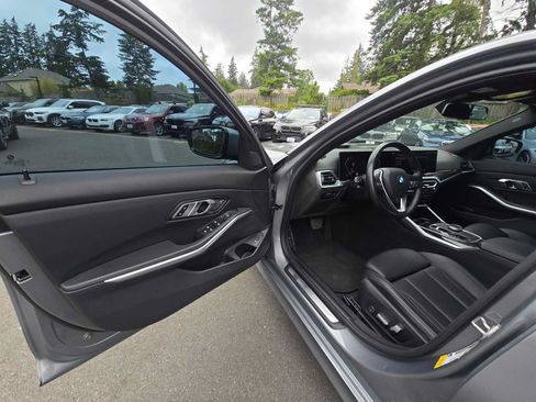 Used 2023 BMW 330i Sedan w/ Premium Package RWD image 20