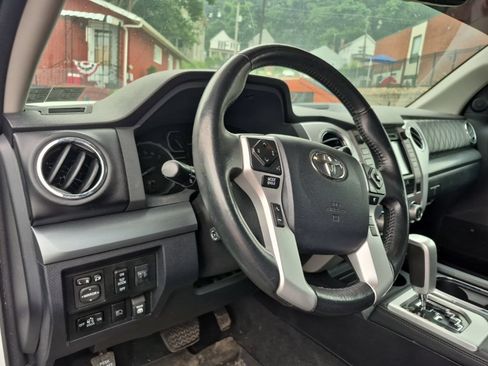 Used 2019 Toyota Tundra Platinum AWD/4WD image 10