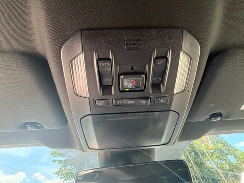 Used 2023 Toyota Highlander XSE AWD/4WD image 49