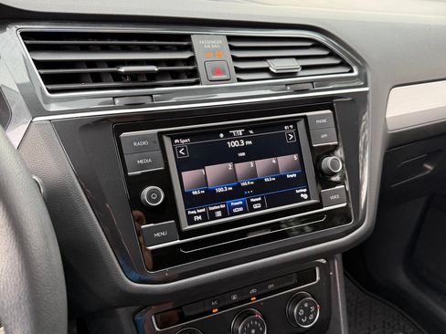 Used 2020 Volkswagen Tiguan S w/ 3rd Row Seat Package AWD/4WD image 20