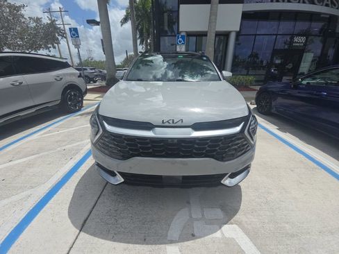 Used 2024 Kia Sportage SX image 2