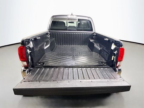 Certified 2023 Toyota Tacoma SR5 AWD/4WD image 23