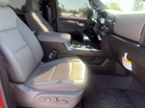 Used 2025 GMC Sierra 1500 SLT w/ SLT Premium Package AWD/4WD image 18