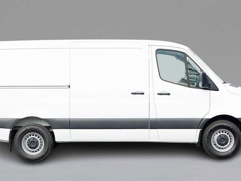 New 2025 Mercedes-Benz Sprinter 2500 image 4