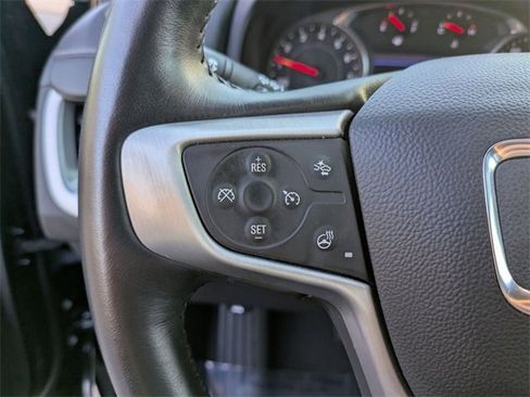 Certified 2022 GMC Terrain SLT image 18