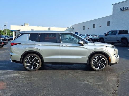Used 2022 Mitsubishi Outlander SE AWD/4WD image 7