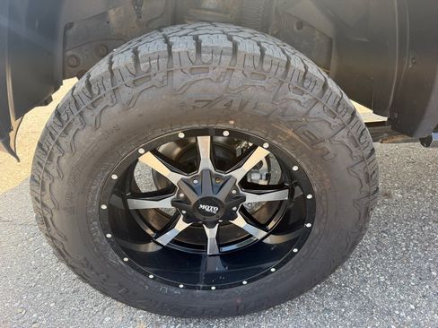 Used 2015 RAM 2500 Laramie w/ Black Appearance Group AWD/4WD image 14