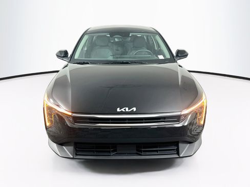 Used 2025 Kia K4 FWD image 2