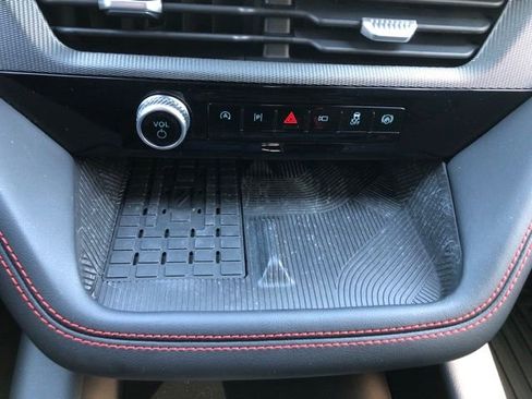 Used 2025 Ford Explorer ST-Line w/ Premium Package image 23