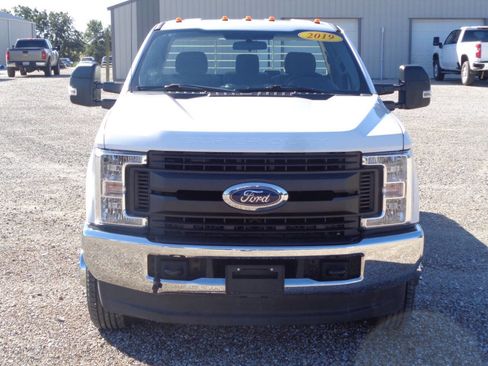 Used 2019 Ford F350 XL w/ XL Value Package image 4
