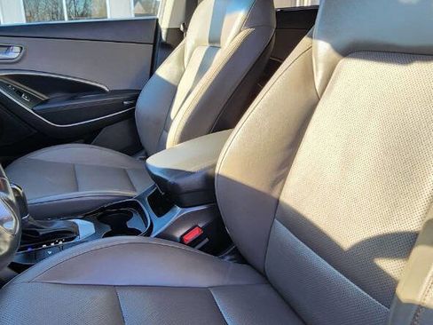 Used 2017 Hyundai Santa Fe SE w/ SE Premium Package 02 image 17