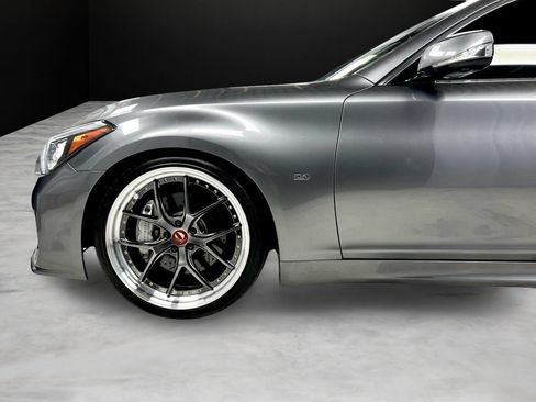 Used 2015 INFINITI Q70 5.6 w/ Sport Package AWD/4WD image 37