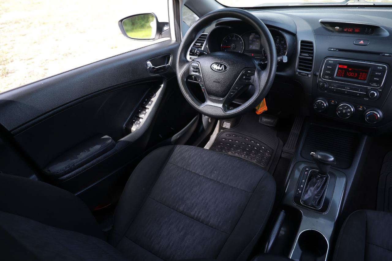 Used 2016 Kia Forte LX FWD image 21