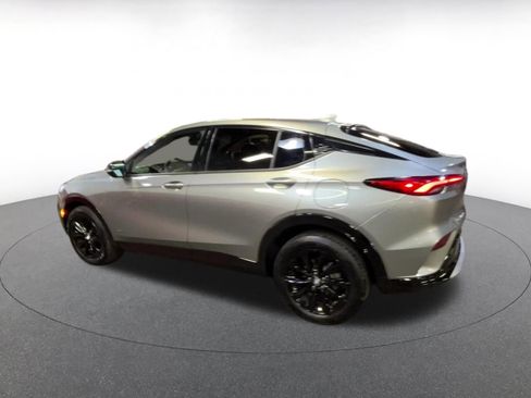 Used 2025 Buick Envista Sport Touring image 10