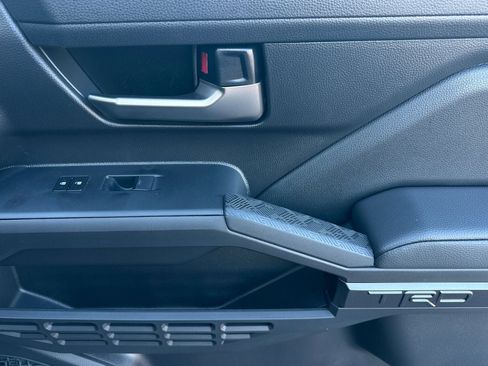 New 2025 Toyota Tacoma TRD Off-Road image 20
