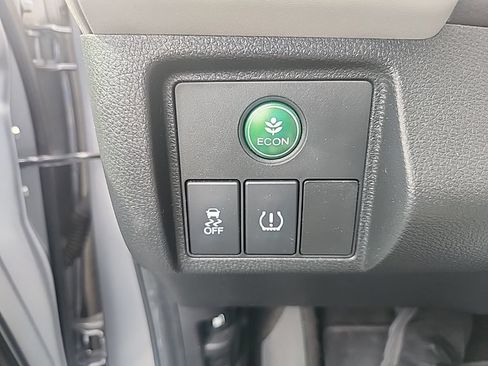Used 2017 Honda HR-V EX image 27